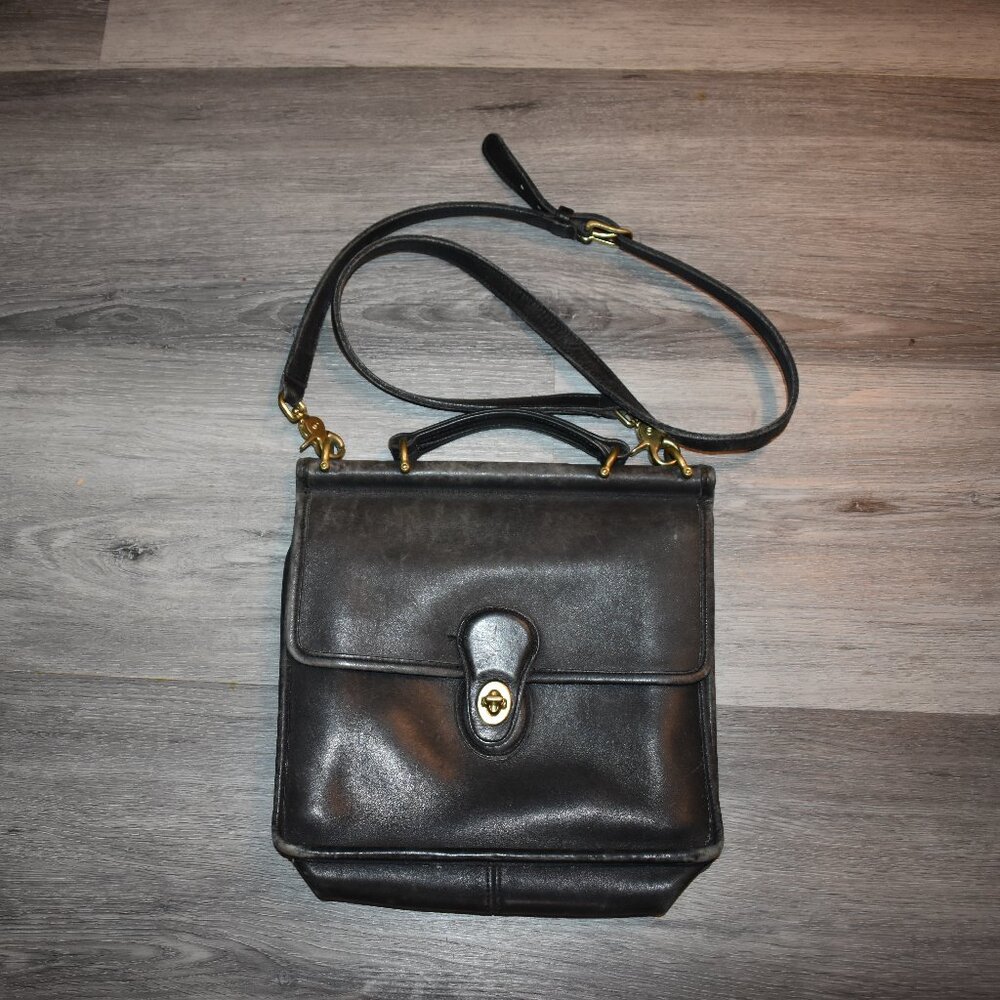 VINTAGE Coach purse See pictures for details Clean Pet/Smokefree home